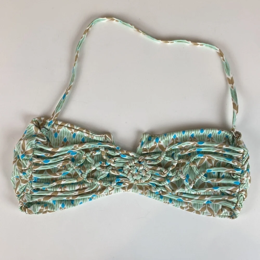 Frankie’s Bikinis Printed Crochet Back Bikini Top Size Large